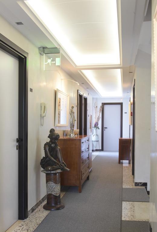 Nautilus Hotel Riccione Buitenkant foto